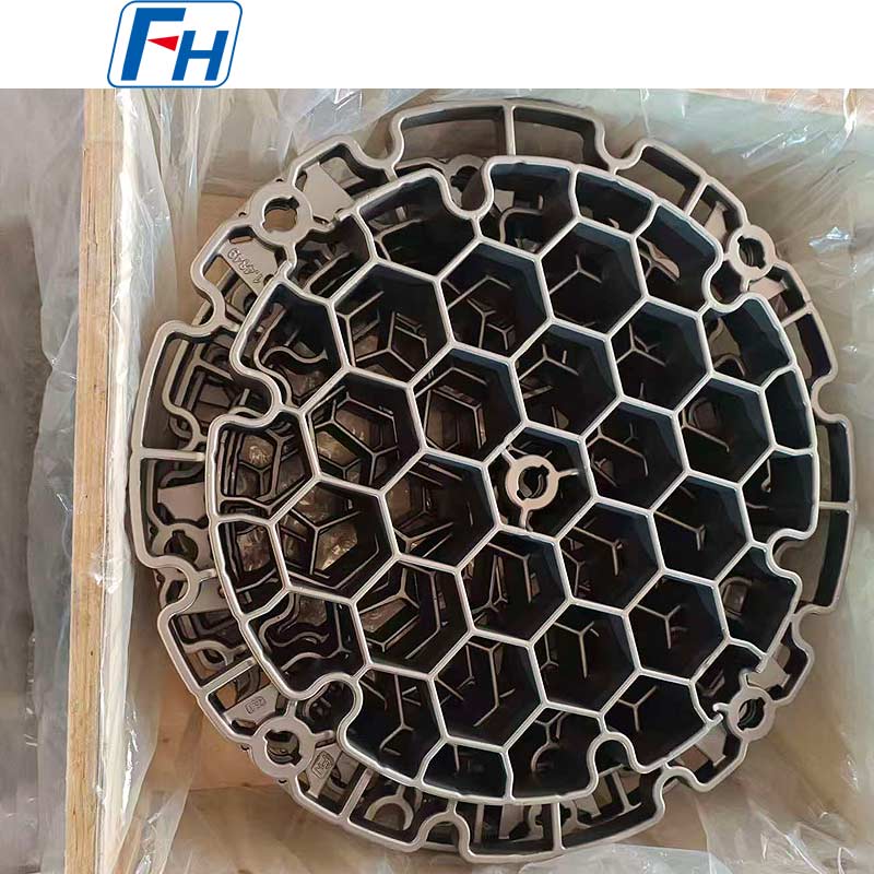 Mencapai Kekerasan yang Konsisten pada Bagian Logam dengan Baki Perlakuan Panas FH®
